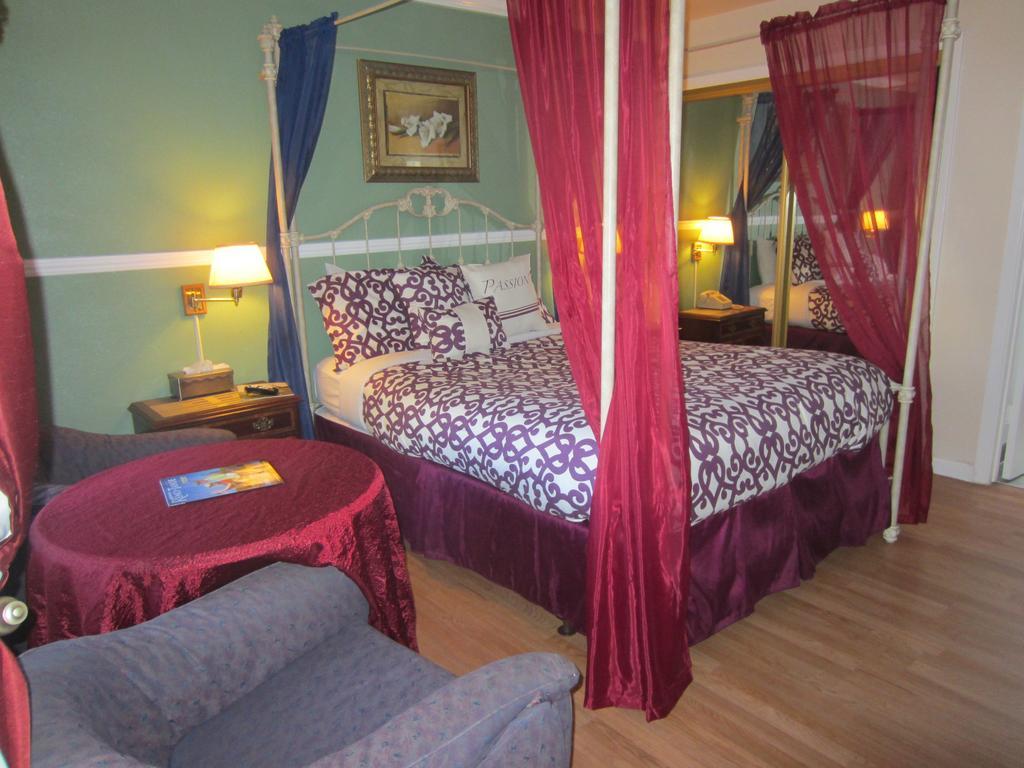 Tahoe Chalet Inn, The Theme Inn Lake Tahoe Bilik gambar